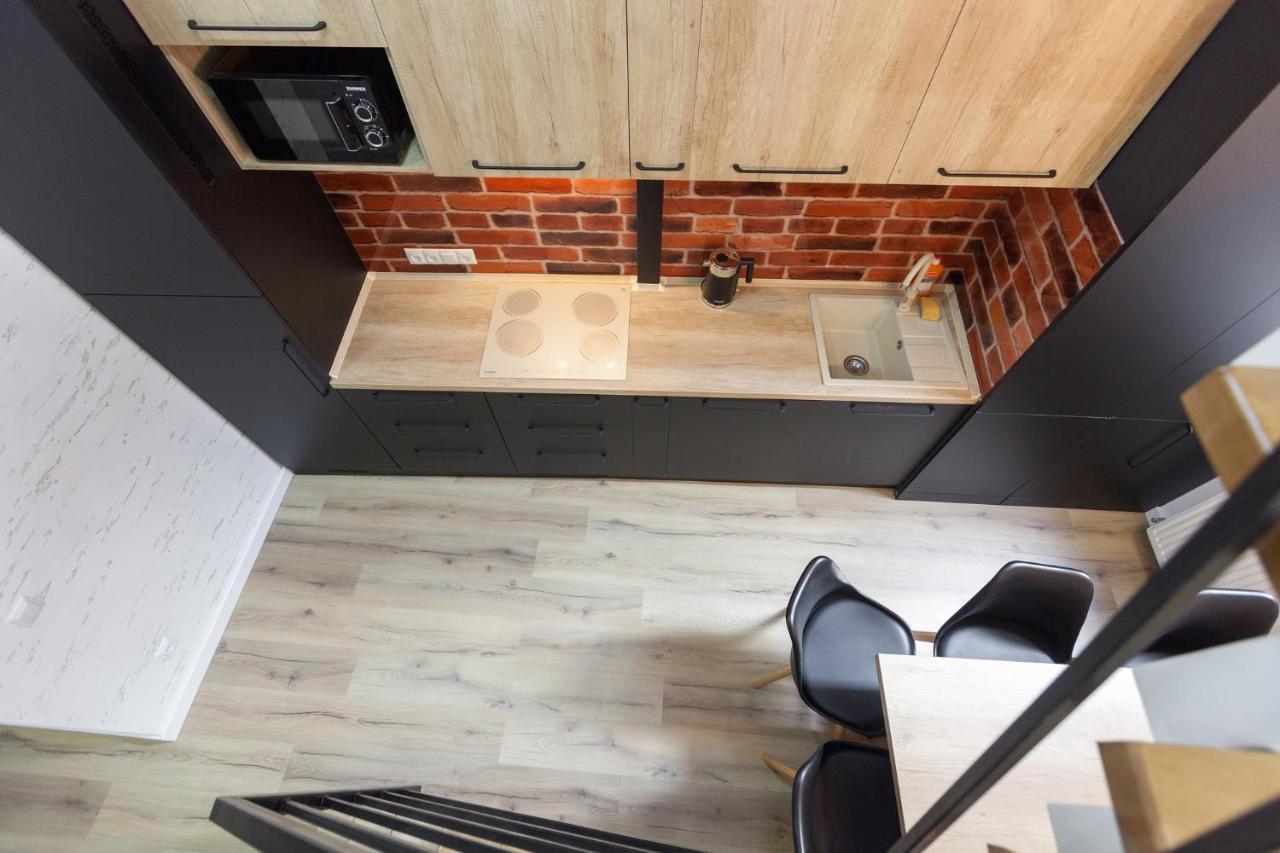 Leogrand Apartments On Khmelnytskoho 11 ลวีฟ ภายนอก รูปภาพ