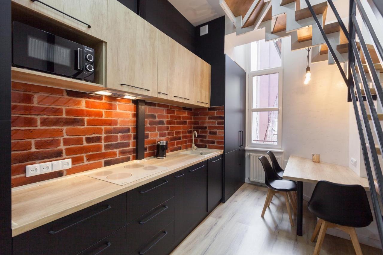 Leogrand Apartments On Khmelnytskoho 11 ลวีฟ ภายนอก รูปภาพ